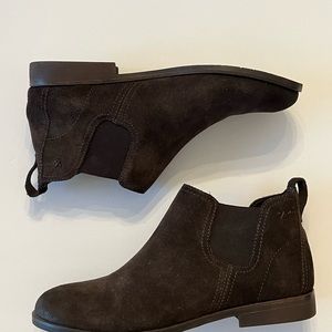 Salvia Waterproof Suede Boot. Size EU 38